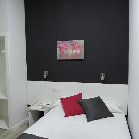 Otel Junquera 3*