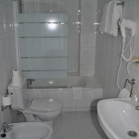 Junquera 3*