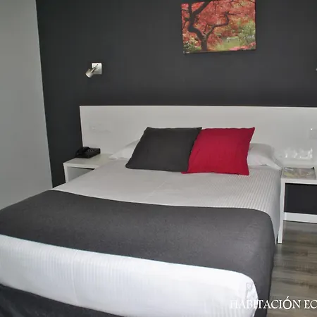 Junquera Otel 3*
